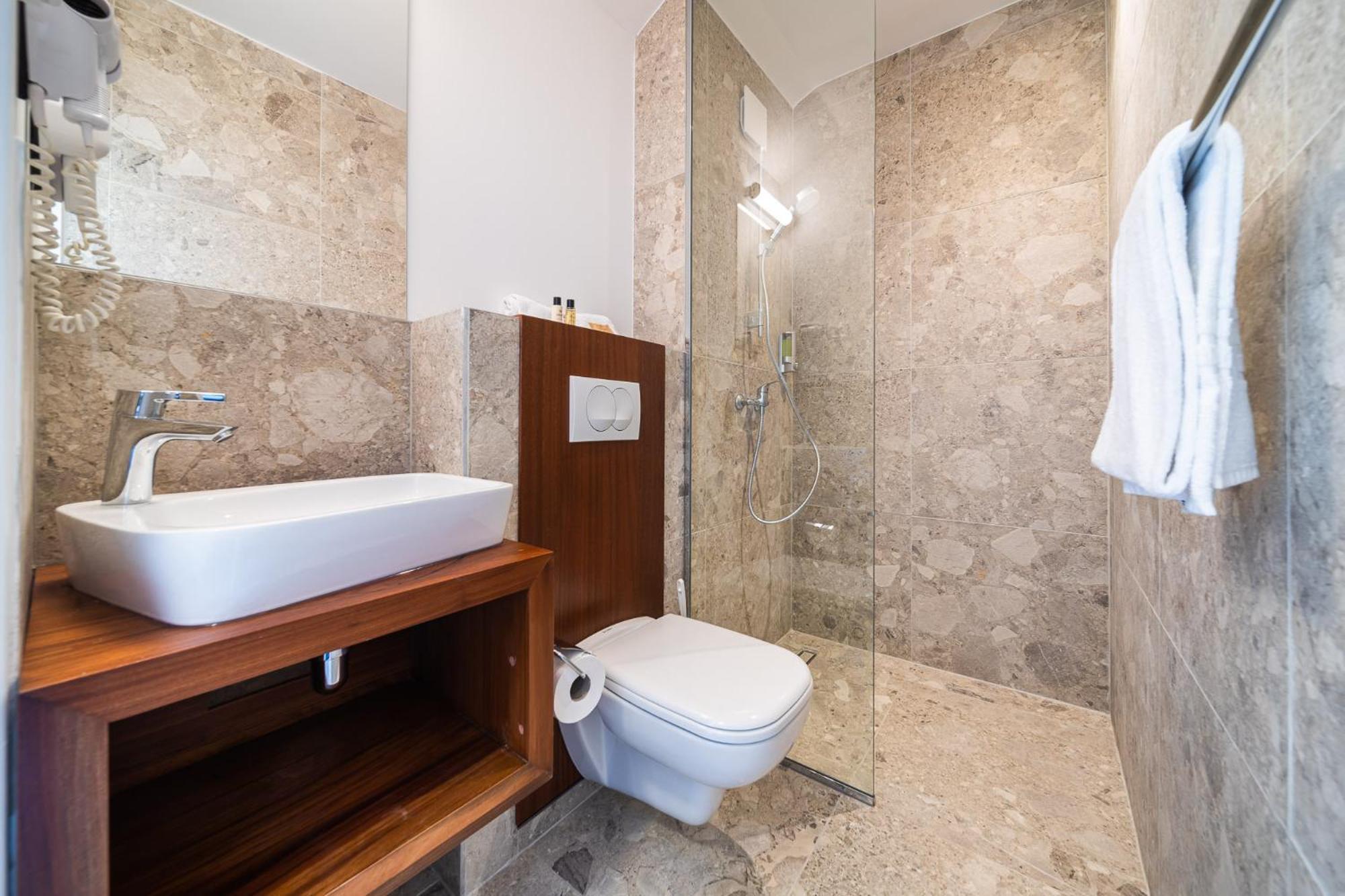 Residence Tropic Appart Hotel Saint-Gilles-les-Bains Exterior foto